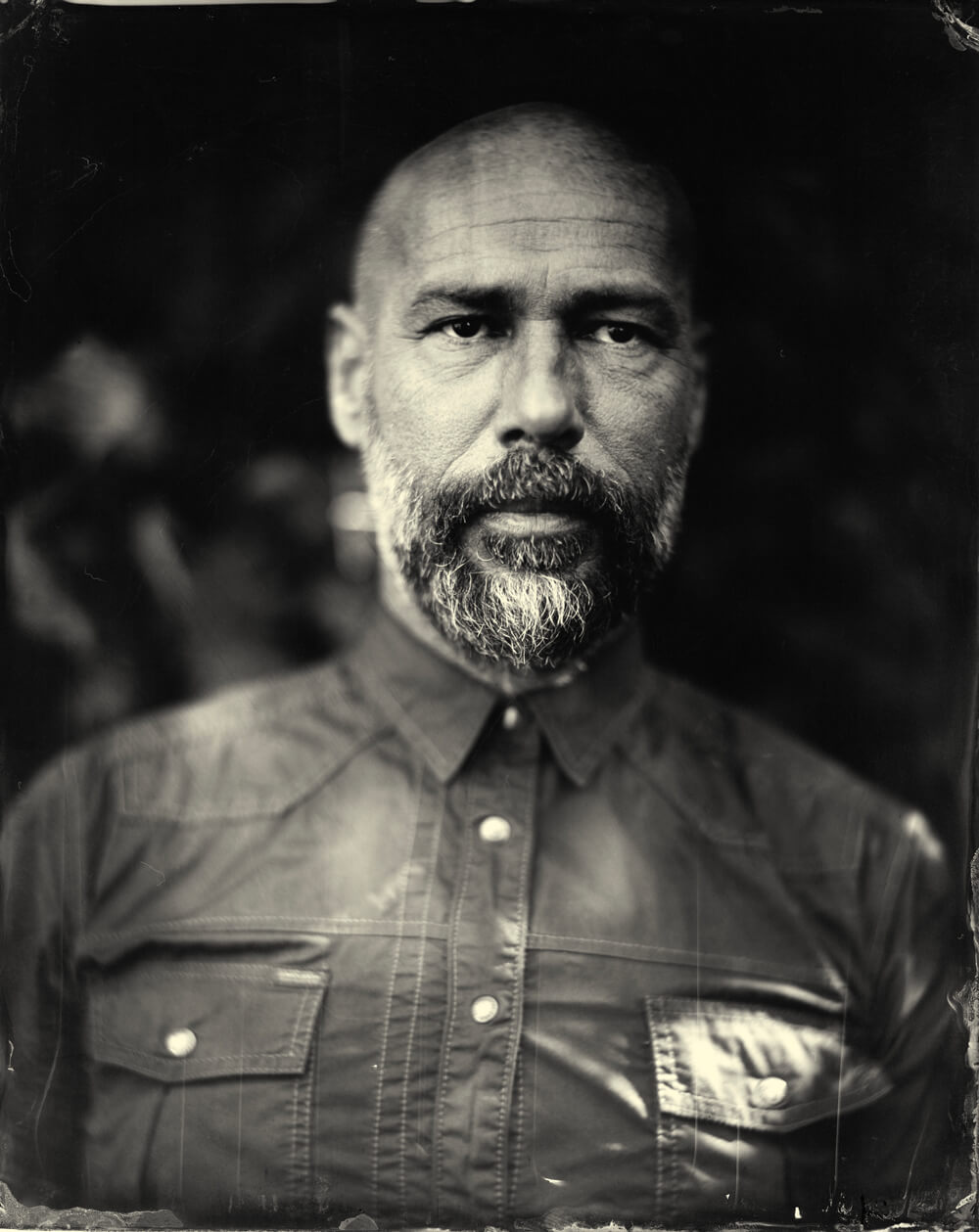 Portrait photographique de Yannick Antoine lézards création agence communication publicité vosges